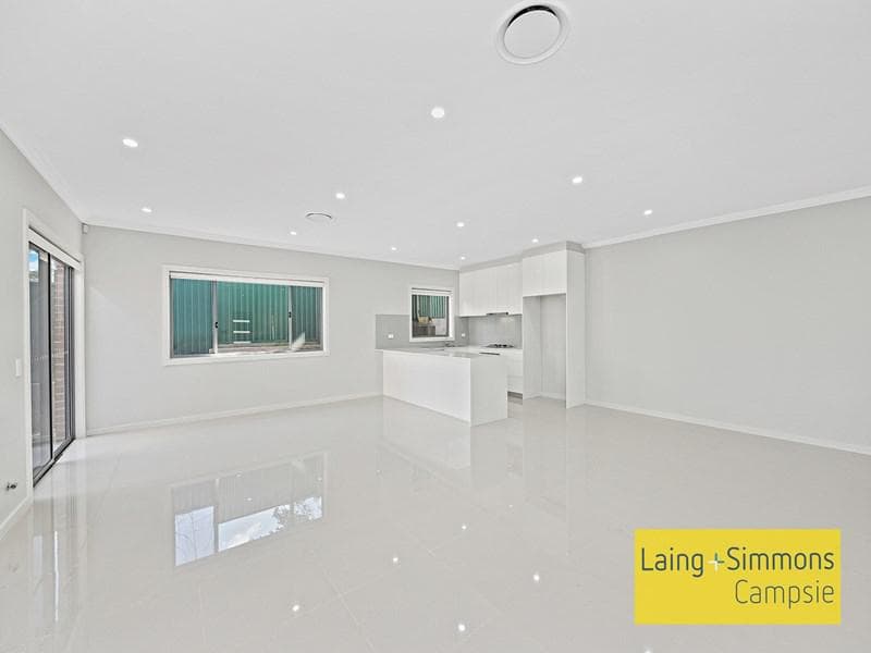10/2 Curtin  Place, Condell Park, Condell Park - Thumbnail 4