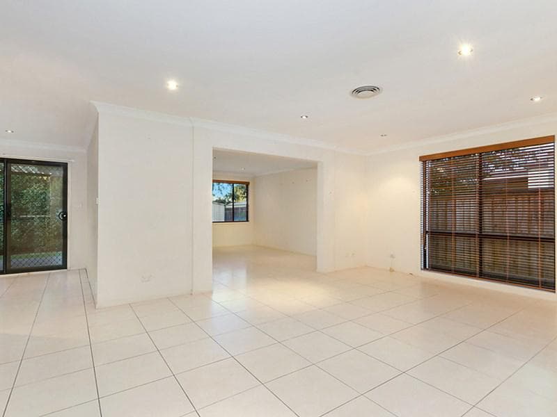 3/164																										Hampden Road
														
								Artarmon, NSW 2064, Stanhope Gardens - Thumbnail 4