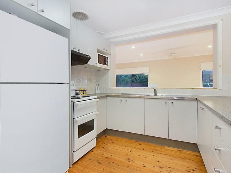 16 Sycamore Crescent, Quakers Hill, Quakers Hill - Thumbnail 3