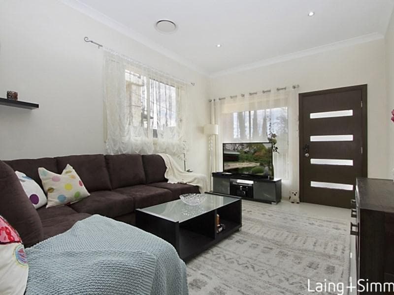 3 Macklin Street, Pendle Hill, Pendle Hill - Thumbnail 2