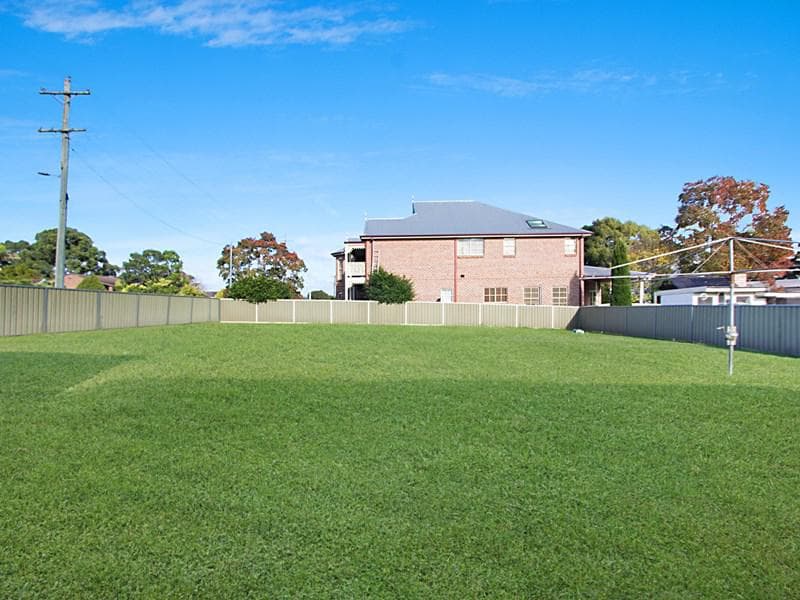 7/23																										Dryden St
														
								Campsie, NSW 2194, Riverstone - Thumbnail 4