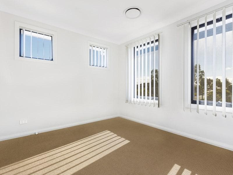 3/164																										Hampden Road
														
								Artarmon, NSW 2064, Ropes Crossing - Thumbnail 8