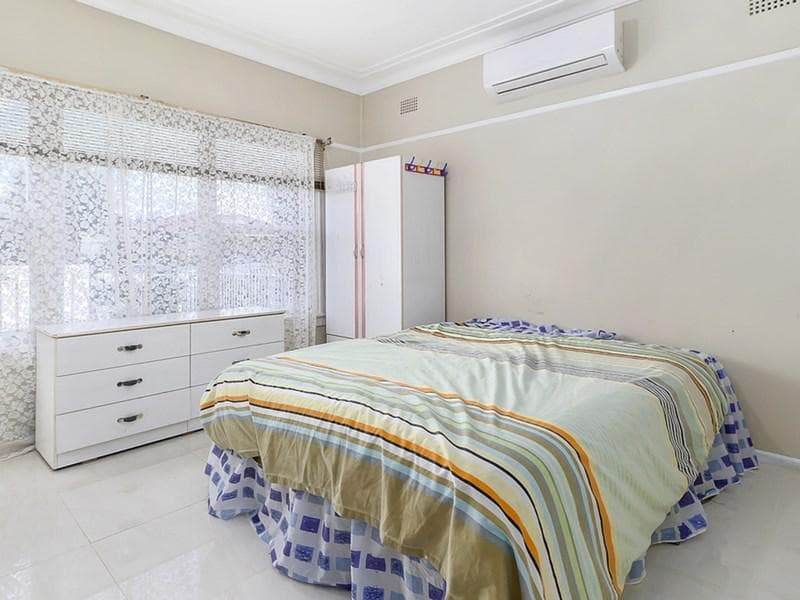 49 Montrose Avenue, Fairfield East, Fairfield East - Thumbnail 5
