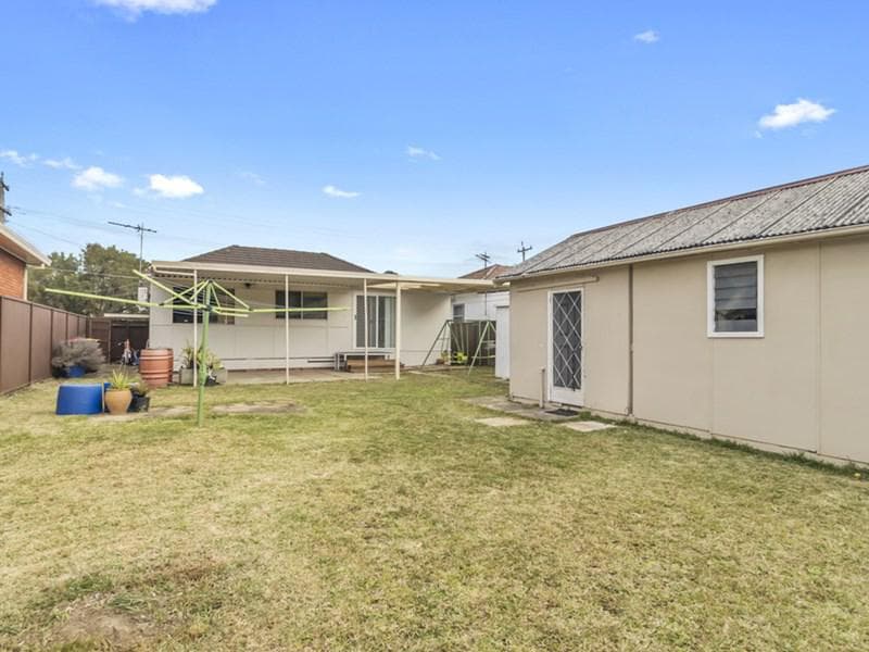 49 Montrose Avenue, Fairfield East, Fairfield East - Thumbnail 7