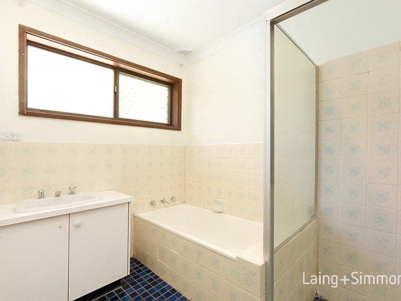 65 Plymouth Crescent, Kings Langley, Kings Langley - Thumbnail 7