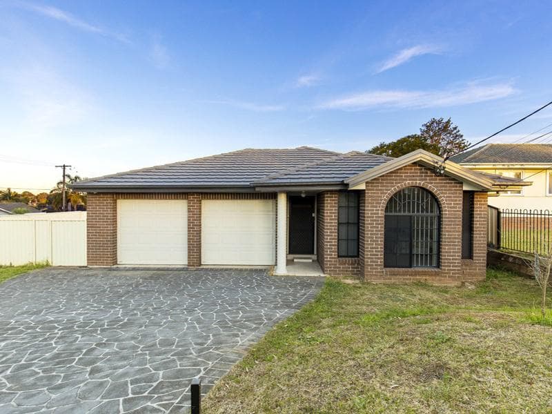 9 Rymill Road, Tregear, Tregear - Thumbnail 2