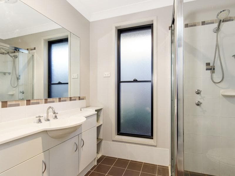 9 Rymill Road, Tregear, Tregear - Thumbnail 4