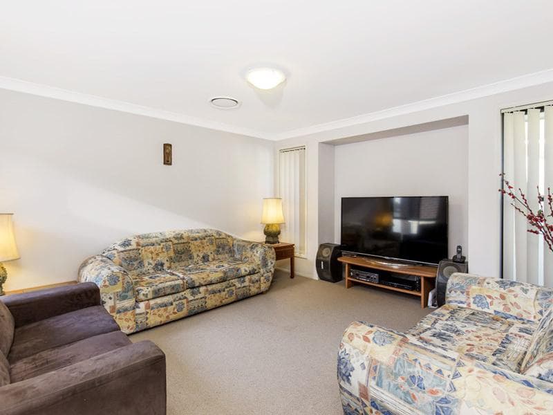 9 Rymill Road, Tregear, Tregear - Thumbnail 6