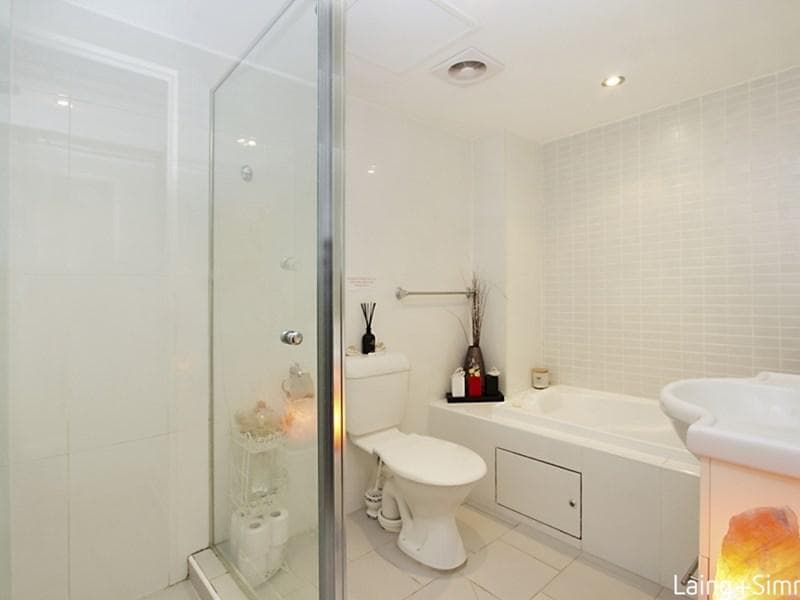 302/91d Bridge Rd, Westmead, Westmead - Thumbnail 4