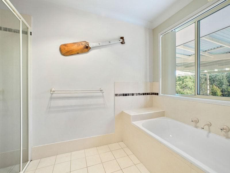 11 Fenton Drive, King Creek, King Creek - Thumbnail 8