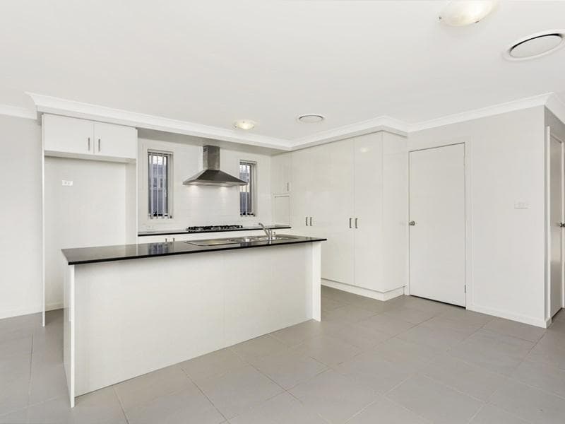 2/28-30																										Fielding St
														
								Collaroy, NSW 2097, Ropes Crossing - Thumbnail 2