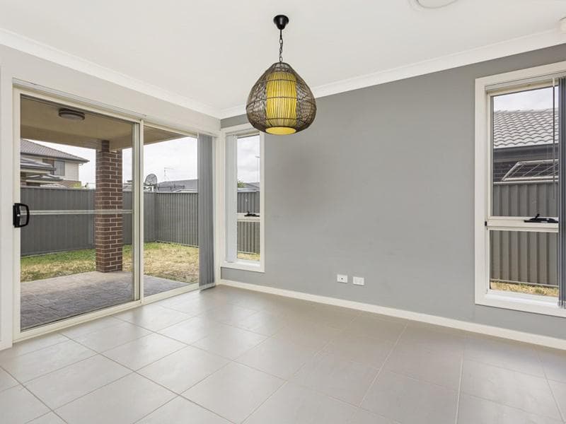 2/28-30																										Fielding St
														
								Collaroy, NSW 2097, Ropes Crossing - Thumbnail 7