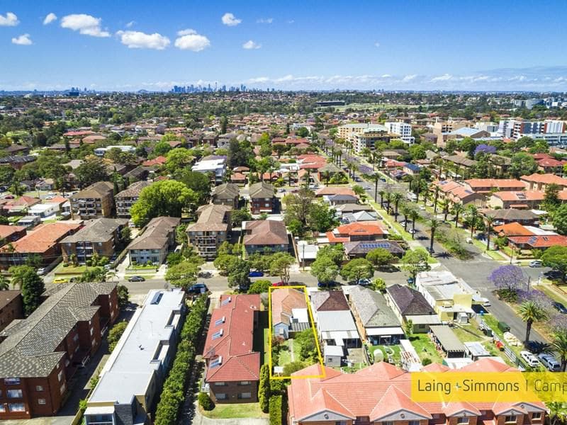 8/574																										New South Head Road, cnr St Mervyns Ave
														
								Point Piper, NSW 2027, Campsie - Thumbnail 7