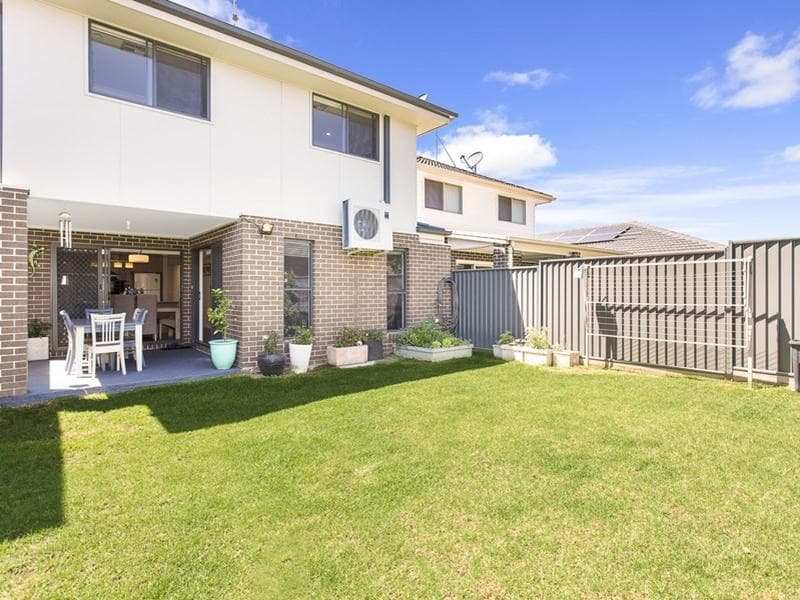 2/28-30																										Fielding St
														
								Collaroy, NSW 2097, Ropes Crossing - Image 1