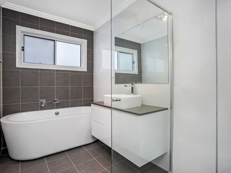 2/28-30																										Fielding St
														
								Collaroy, NSW 2097, Blackett - Thumbnail 7
