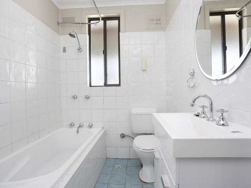 50/6-18																										Redbank Road
														
								Northmead, NSW 2152, Warwick Farm - Thumbnail 8