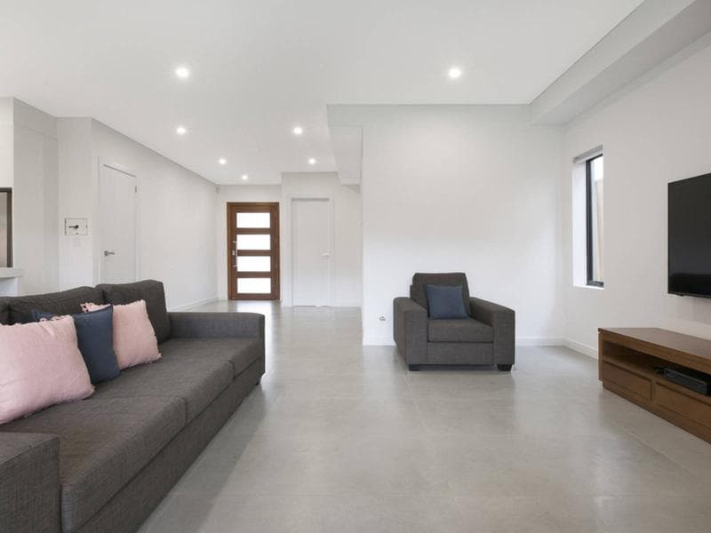 12 Nangar Crescent, Kellyville, Kellyville - Thumbnail 3