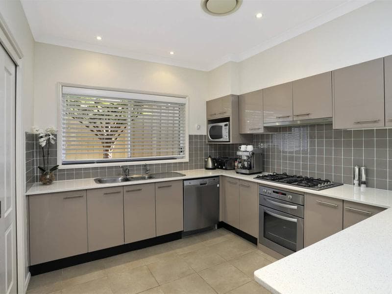 13 Rainford Street, Stanhope Gardens, Stanhope Gardens - Thumbnail 4