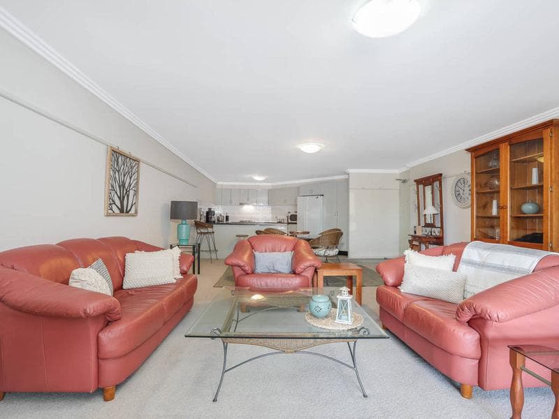 25/81-87 Cecil Avenue, Castle Hill, Castle Hill - Thumbnail 3