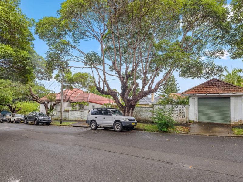 8/35																										Parkes Road
														
								Artarmon, NSW 2064, Bellevue Hill - Thumbnail 5