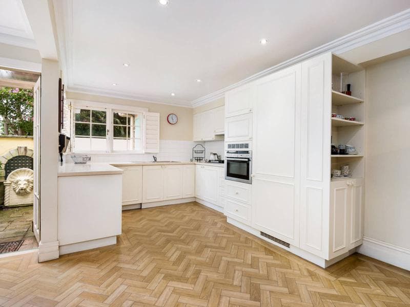 8/35																										Parkes Road
														
								Artarmon, NSW 2064, Woollahra - Thumbnail 5