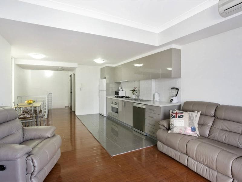 5/10-16 Castlereagh Street, Liverpool, Liverpool - Thumbnail 2