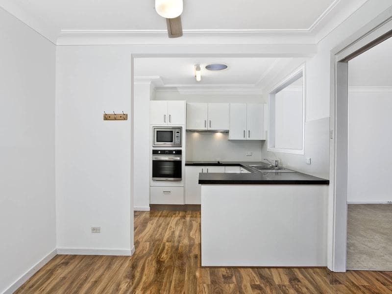 54/3-13																										Erskineville Road
														
								Newtown, NSW 2042, Penrith - Thumbnail 3