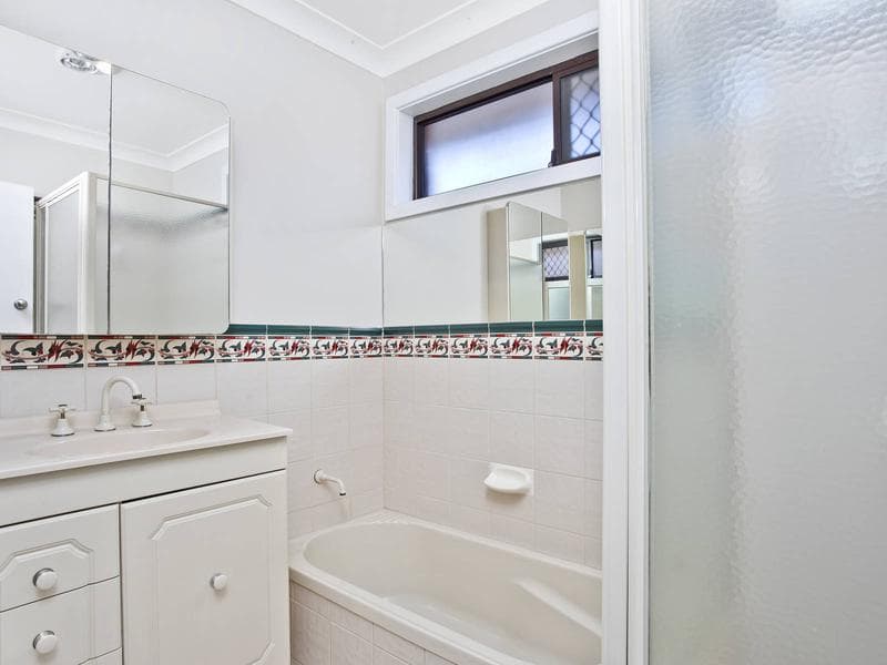54/3-13																										Erskineville Road
														
								Newtown, NSW 2042, Penrith - Thumbnail 6