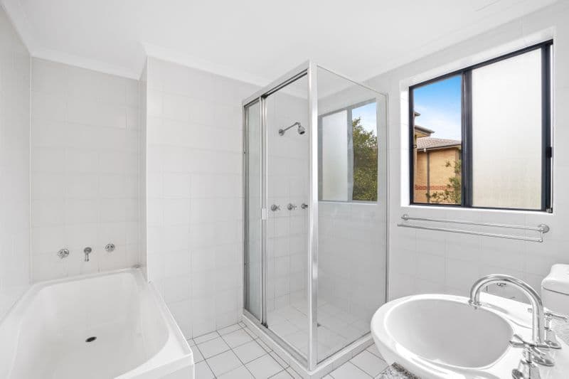 15/2-4 Francis Street, Dee Why, Dee Why - Thumbnail 4