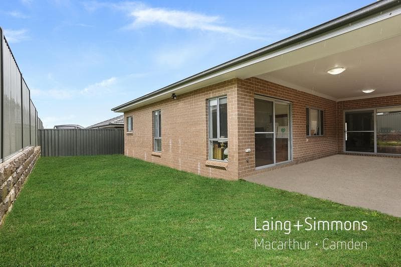 5/78-80																										Hastings River Drive
														
								Port Macquarie, NSW 2444, Gregory Hills - Thumbnail 5