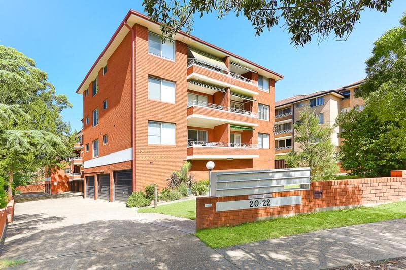12/20 Kiora Road, Miranda, Miranda - Image 1