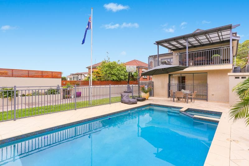 8/574																										New South Head Road, cnr St Mervyns Ave
														
								Point Piper, NSW 2027, Penshurst - Thumbnail 5