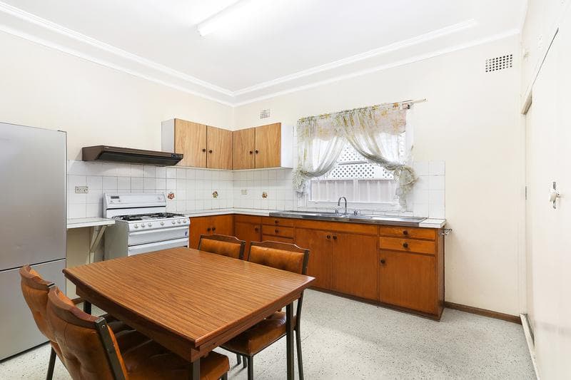 16 Miowera Avenue, Carss Park, Carss Park - Thumbnail 5