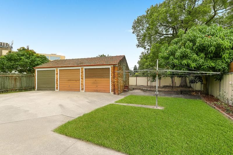 29 Harslett Crescent, Beverley Park, Beverley Park - Thumbnail 4