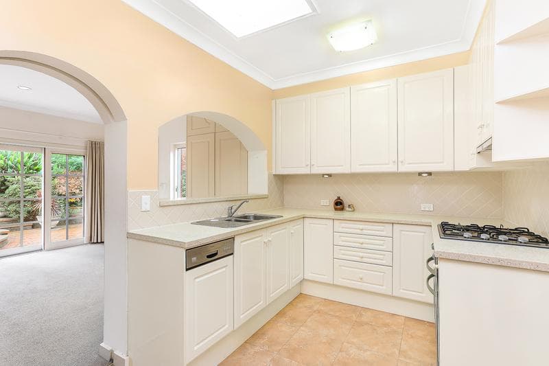 11 The Crescent, Hurstville Grove, Hurstville Grove - Thumbnail 3