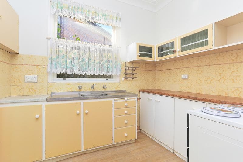 13/585																										Canterbury Rd
														
								Belmore, NSW 2192, Carss Park - Thumbnail 4