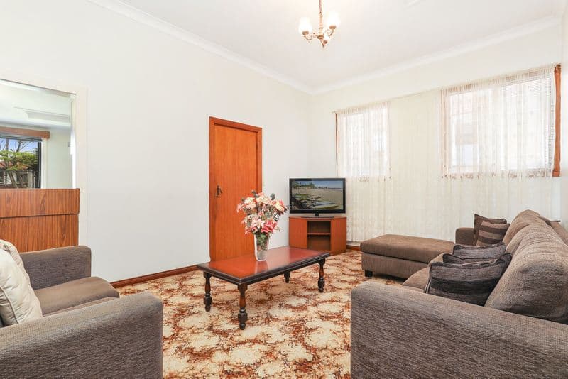 7/2-6																										Howard Avenue
														
								Northmead, NSW 2152, Carlton - Thumbnail 5