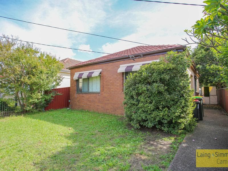 54/3-13																										Erskineville Road
														
								Newtown, NSW 2042, Wiley Park - Image 1