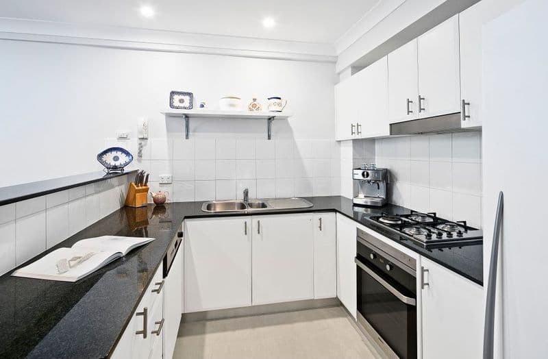 8/10 Waterloo Street, Narrabeen, Narrabeen - Thumbnail 4