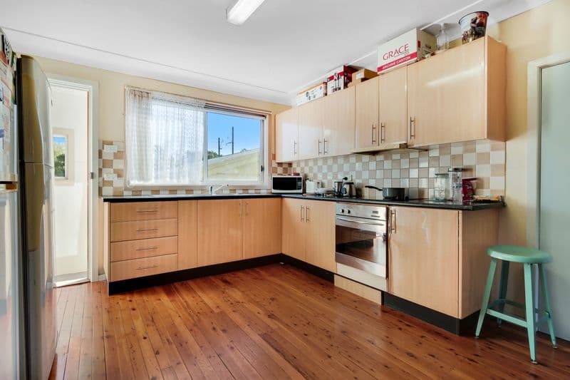 56 Larien Crescent, Birrong, Birrong - Thumbnail 5