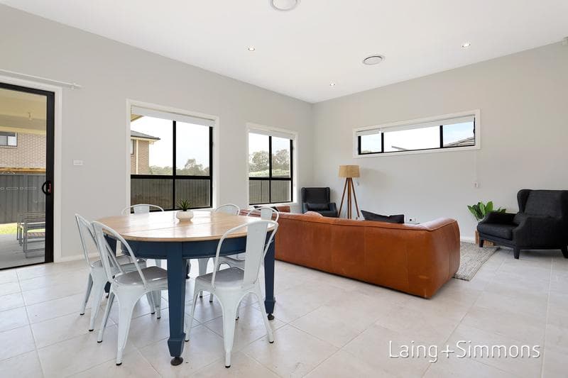 7 Memsie Street, Box Hill, Box Hill - Thumbnail 4