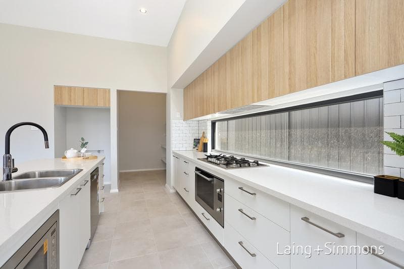 7 Memsie Street, Box Hill, Box Hill - Thumbnail 5