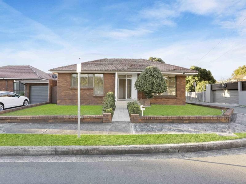 54/3-13																										Erskineville Road
														
								Newtown, NSW 2042, Kingsford - Thumbnail 8