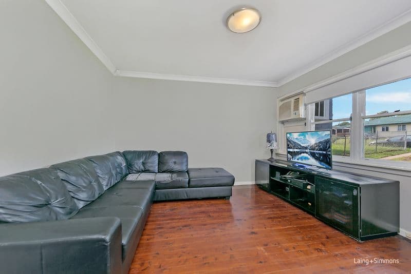 7/2-6																										Howard Avenue
														
								Northmead, NSW 2152, Woodcroft - Thumbnail 2