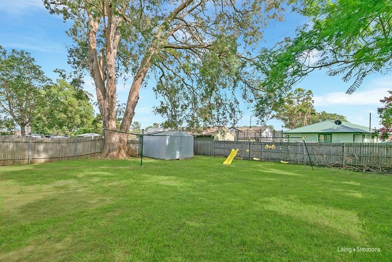 7/2-6																										Howard Avenue
														
								Northmead, NSW 2152, Woodcroft - Thumbnail 8