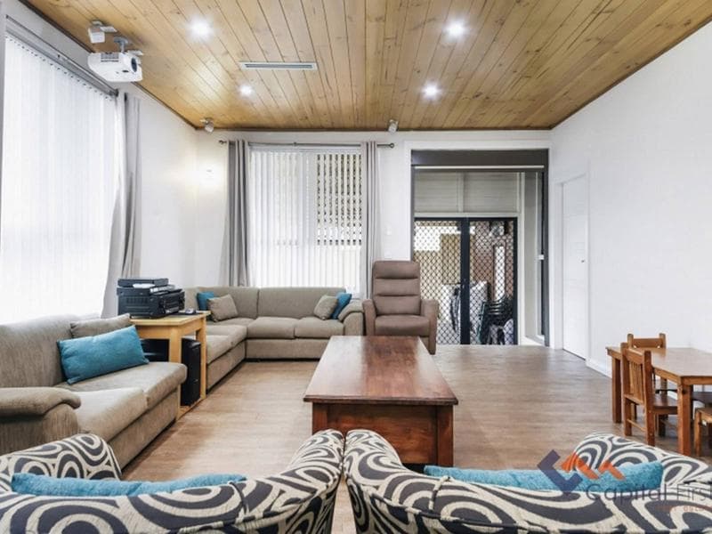 54/3-13																										Erskineville Road
														
								Newtown, NSW 2042, Granville - Thumbnail 8