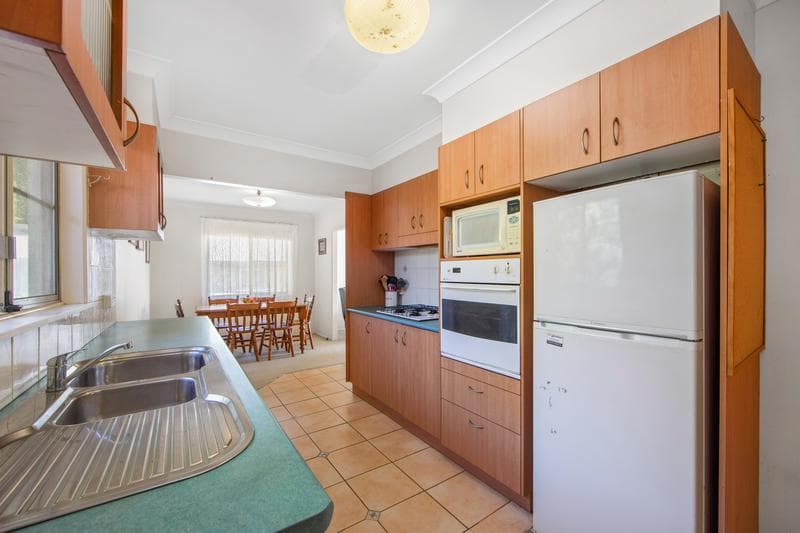 54/3-13																										Erskineville Road
														
								Newtown, NSW 2042, Port Macquarie - Thumbnail 5