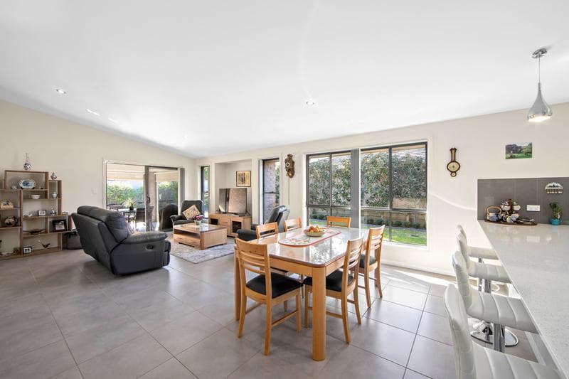 54/3-13																										Erskineville Road
														
								Newtown, NSW 2042, Port Macquarie - Thumbnail 4