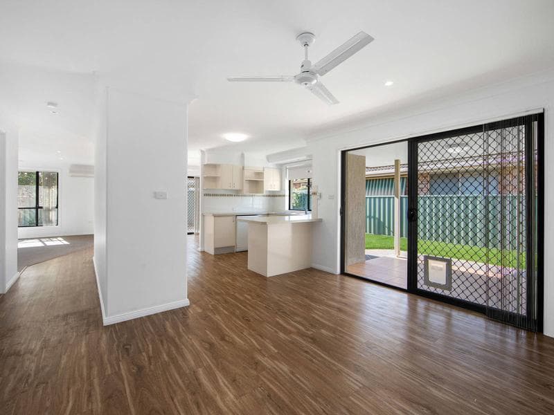 54/3-13																										Erskineville Road
														
								Newtown, NSW 2042, Port Macquarie - Thumbnail 2