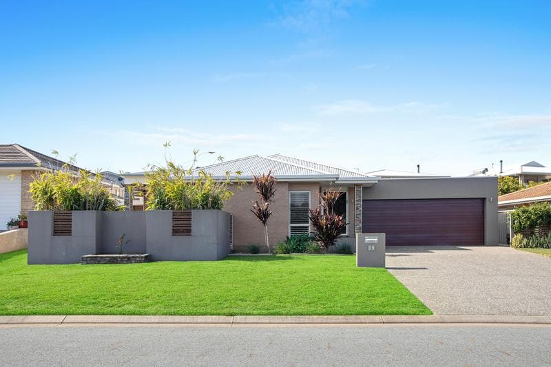 35 Braeroy Drive, Port Macquarie, Port Macquarie - Thumbnail 2